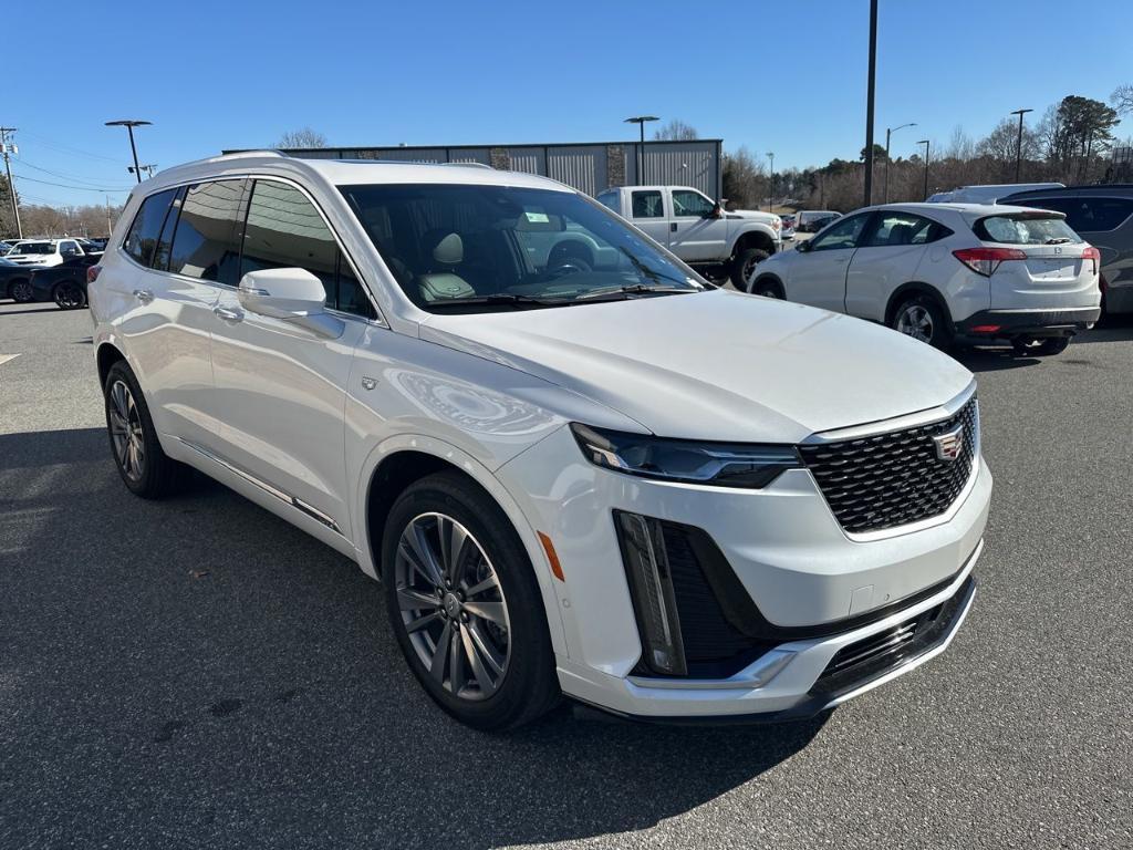 used 2021 Cadillac XT6 car, priced at $33,900