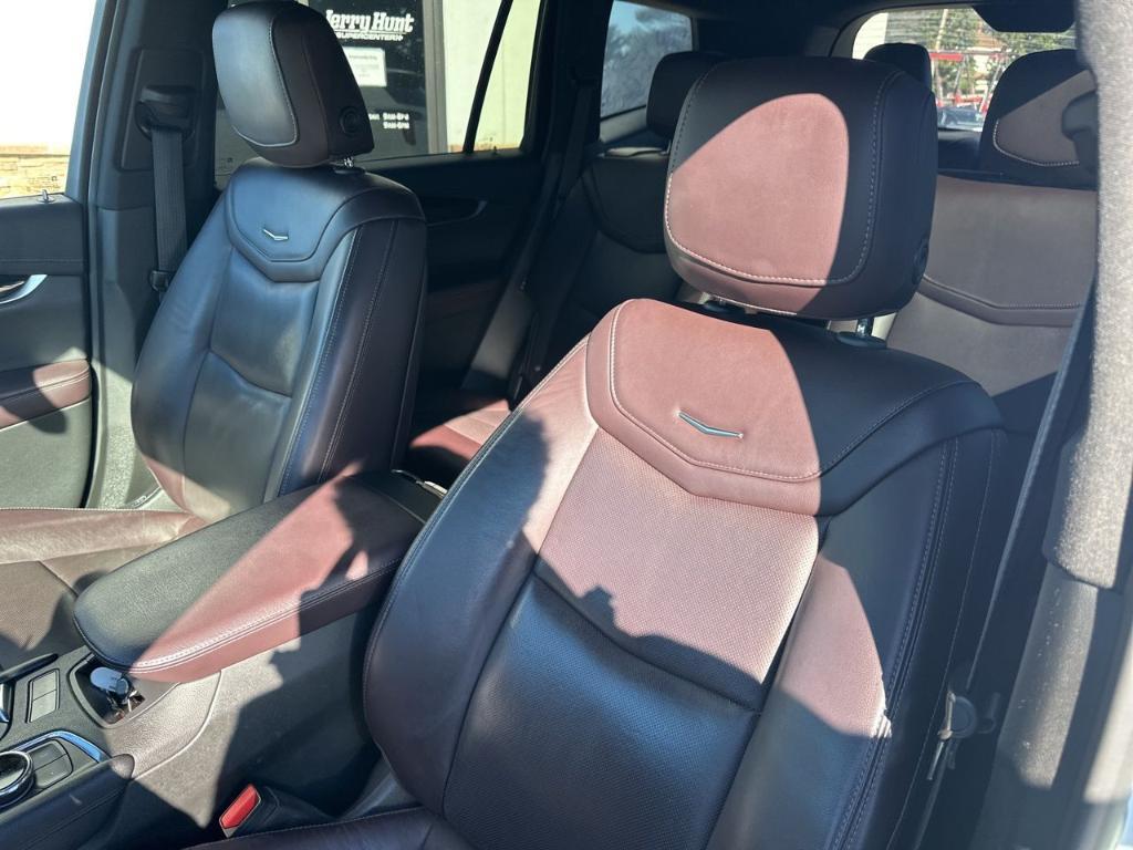 used 2021 Cadillac XT6 car, priced at $33,900