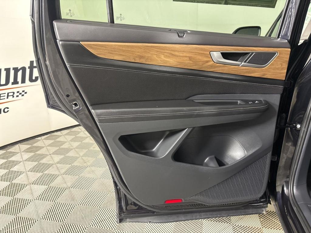 used 2024 Volkswagen Atlas car, priced at $33,500