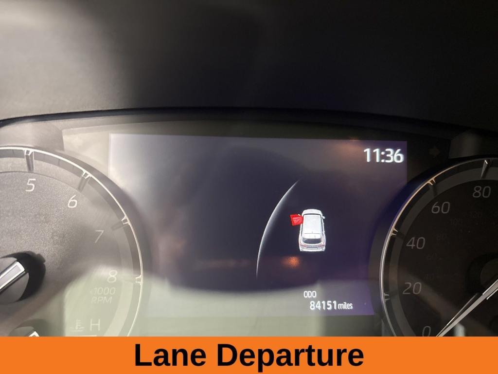 used 2021 Toyota Highlander car, priced at $28,900