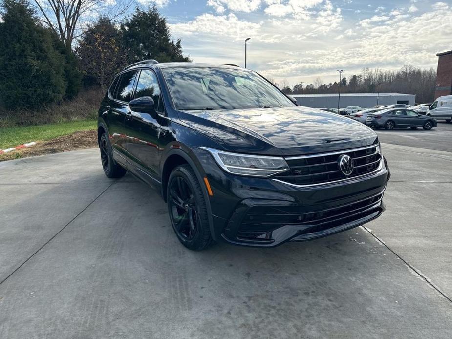 used 2024 Volkswagen Tiguan car, priced at $32,006