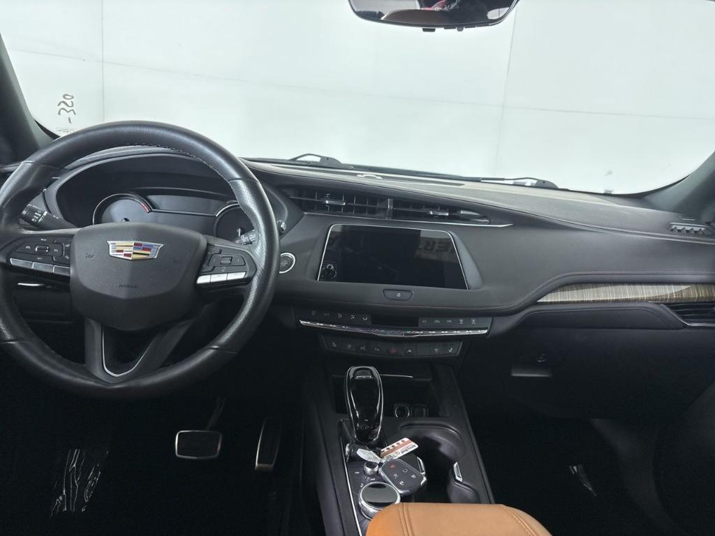 used 2022 Cadillac XT4 car, priced at $27,588