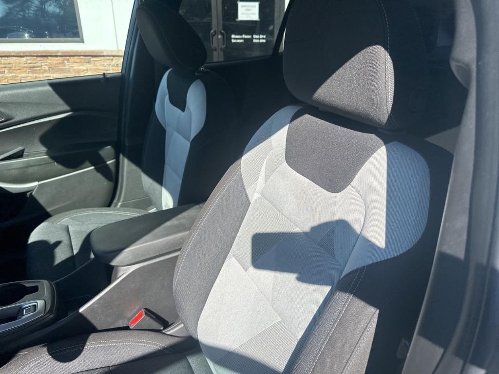 used 2024 Chevrolet Trax car, priced at $19,622
