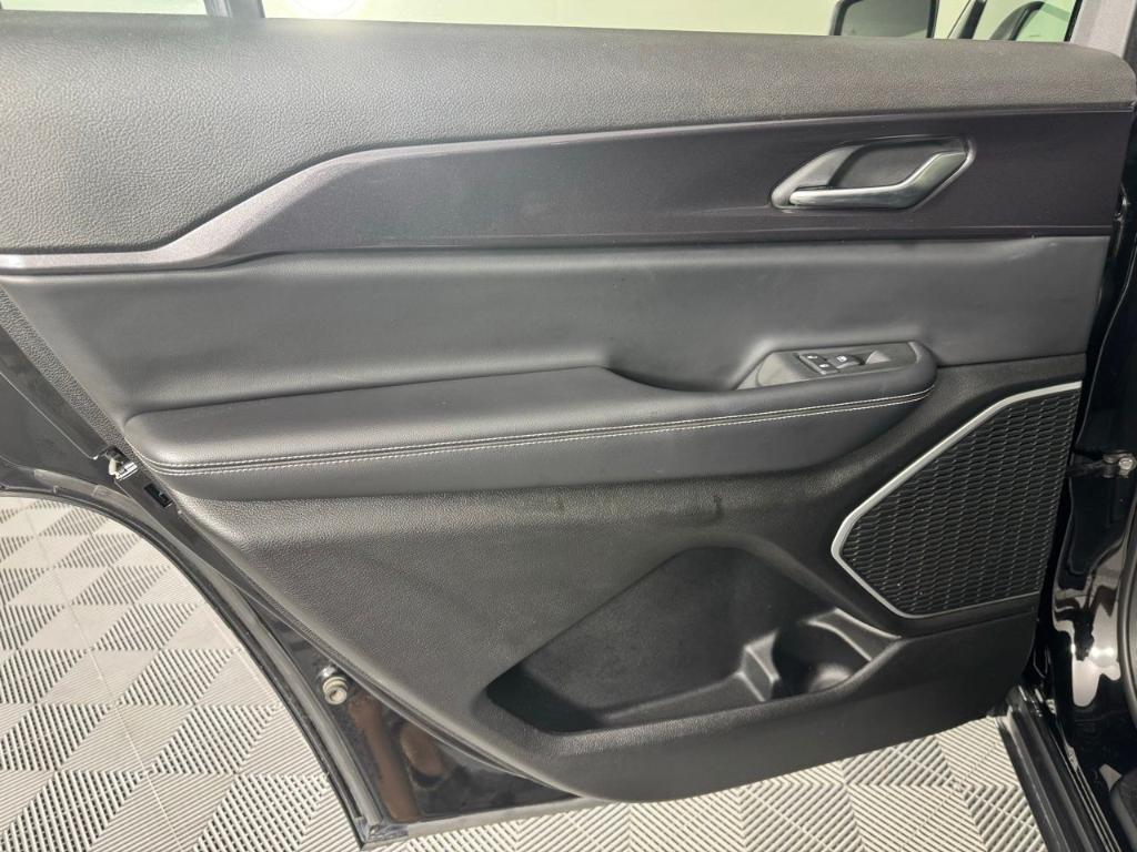 used 2021 Jeep Grand Cherokee L car, priced at $25,418