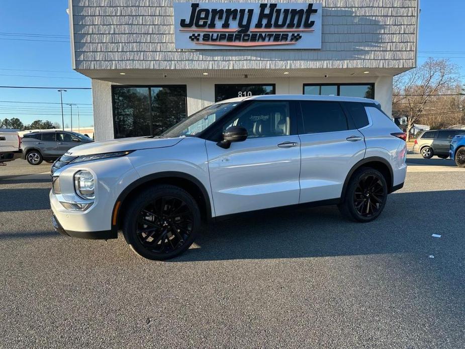 used 2022 Mitsubishi Outlander car, priced at $23,988