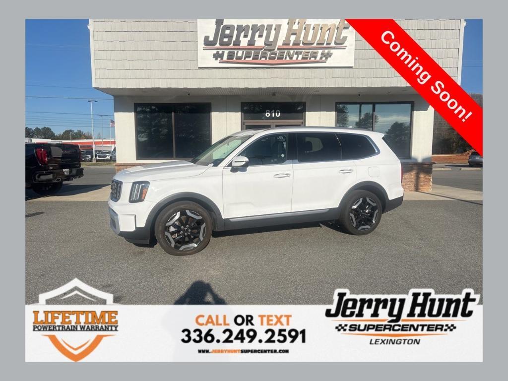 used 2025 Kia Telluride car, priced at $34,833