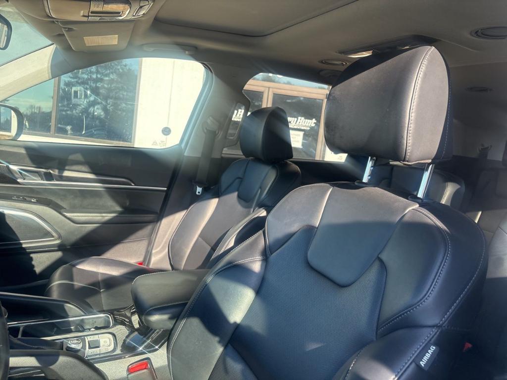 used 2025 Kia Telluride car, priced at $34,833