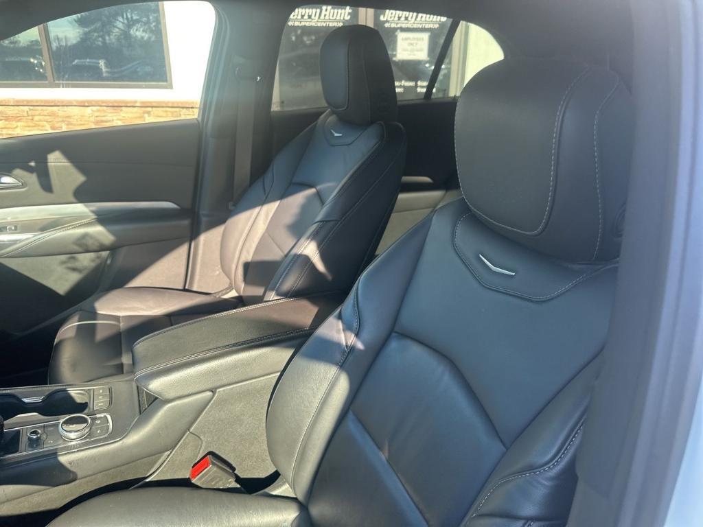used 2022 Cadillac XT4 car, priced at $28,820