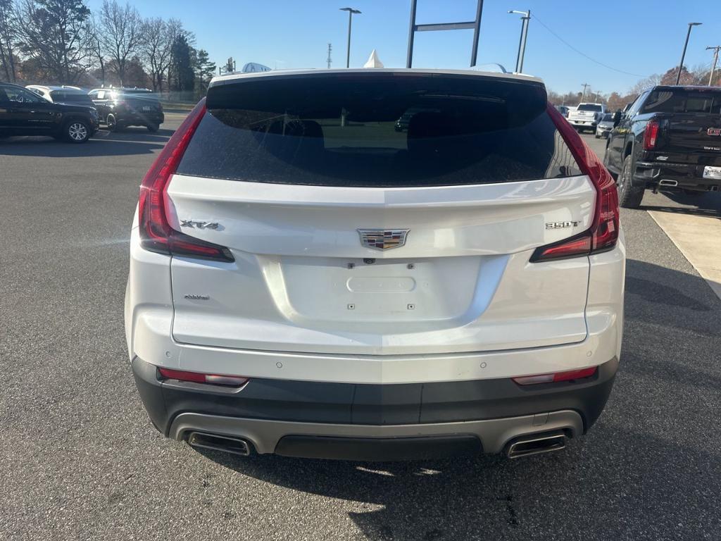 used 2022 Cadillac XT4 car, priced at $28,820