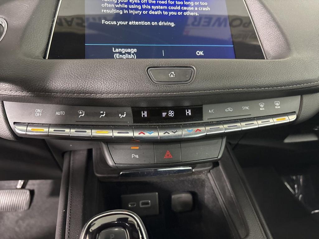 used 2022 Cadillac XT4 car, priced at $28,100