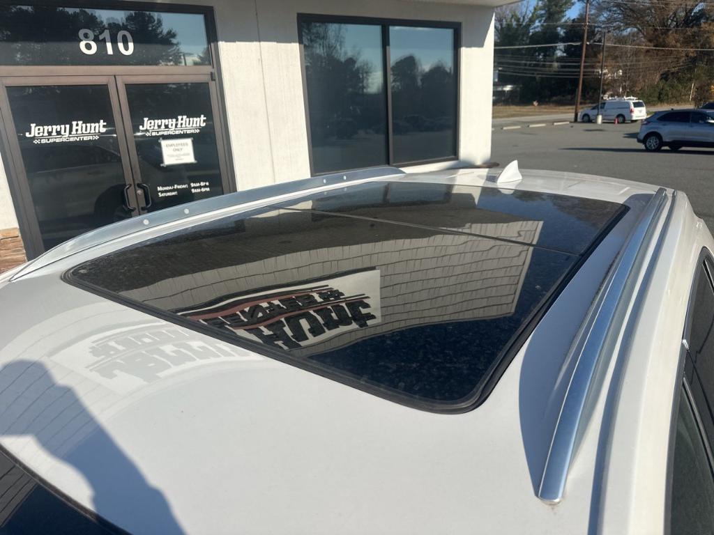 used 2022 Cadillac XT4 car, priced at $28,820