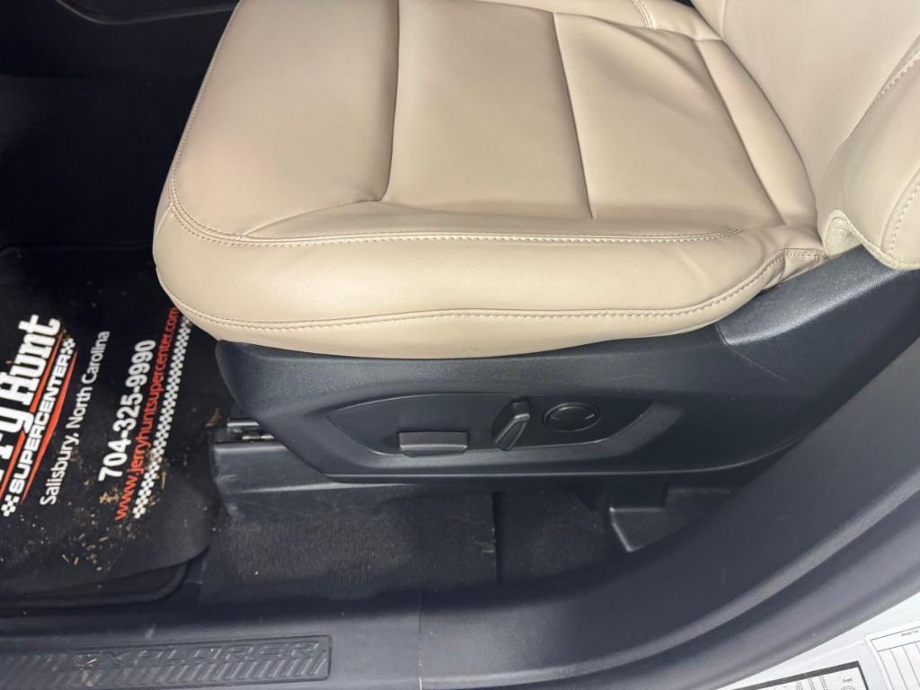 used 2023 Ford Explorer car, priced at $26,100