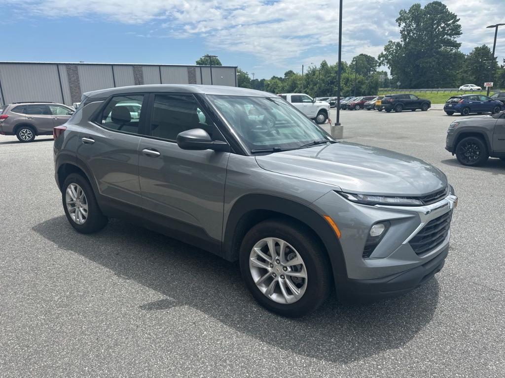 used 2024 Chevrolet TrailBlazer car, priced at $23,080