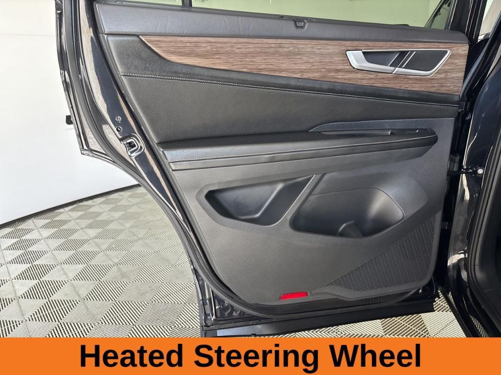 used 2024 Volkswagen Atlas car, priced at $40,200