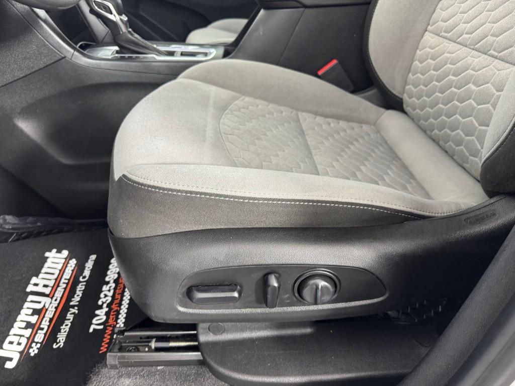 used 2020 Chevrolet Equinox car, priced at $15,399