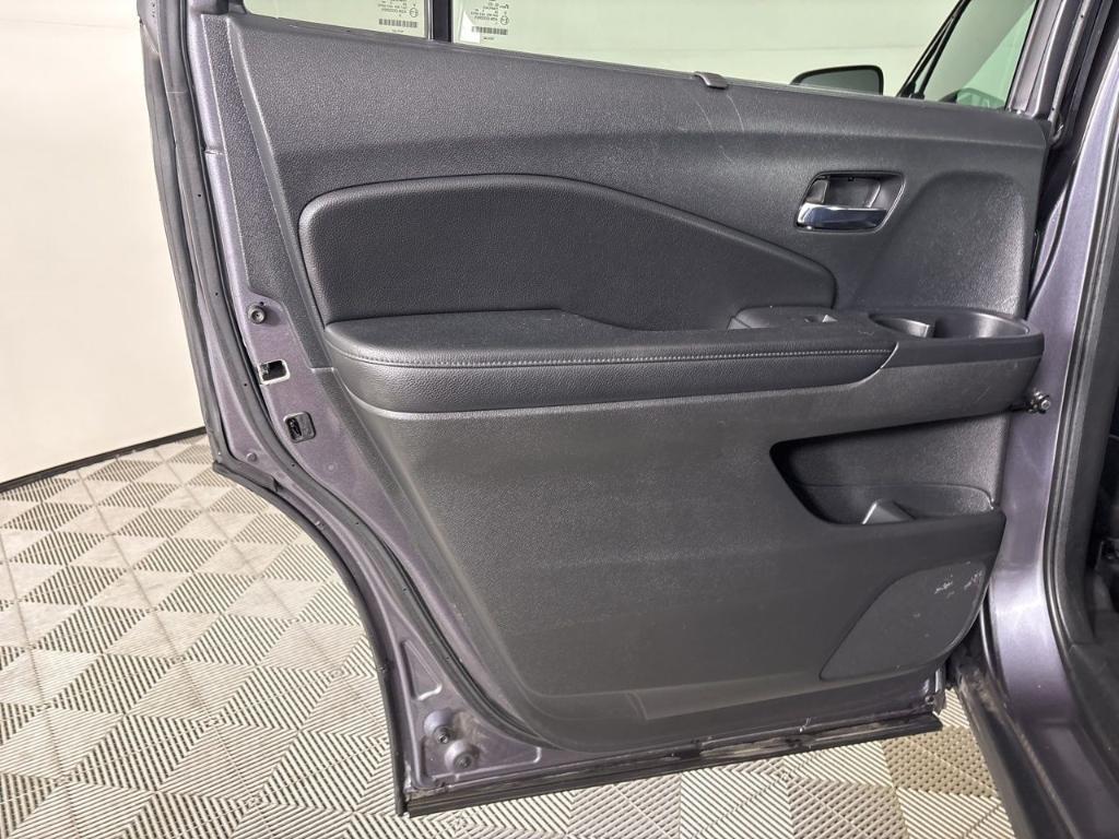 used 2022 Honda Pilot car, priced at $28,599