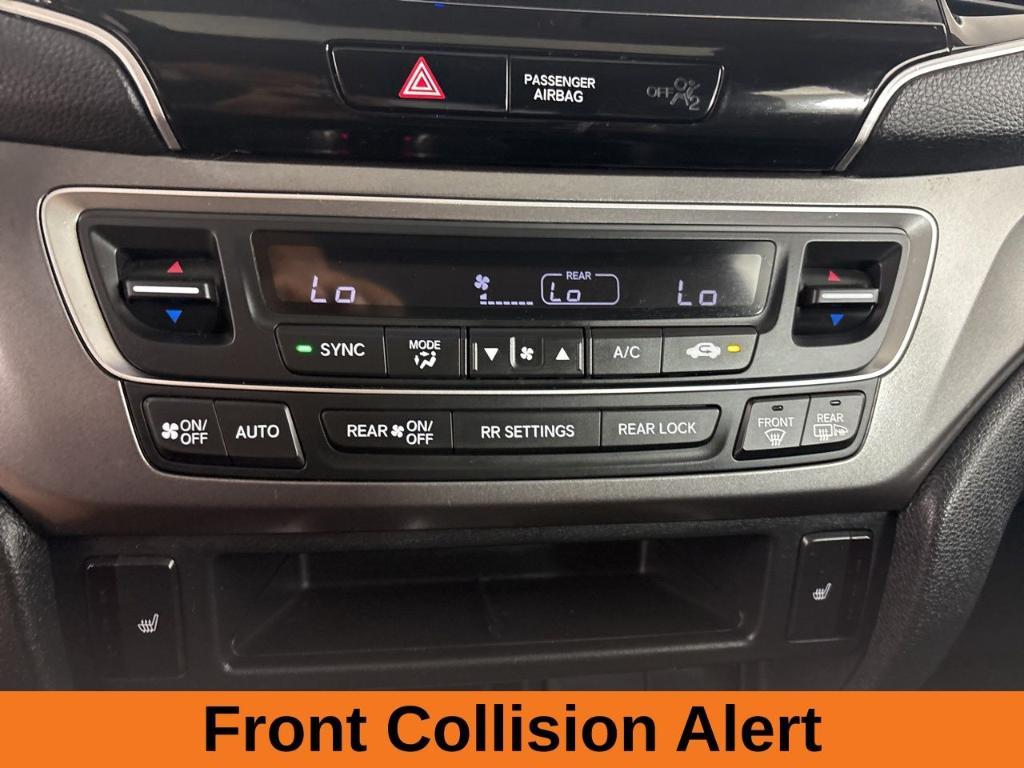 used 2022 Honda Pilot car, priced at $28,599