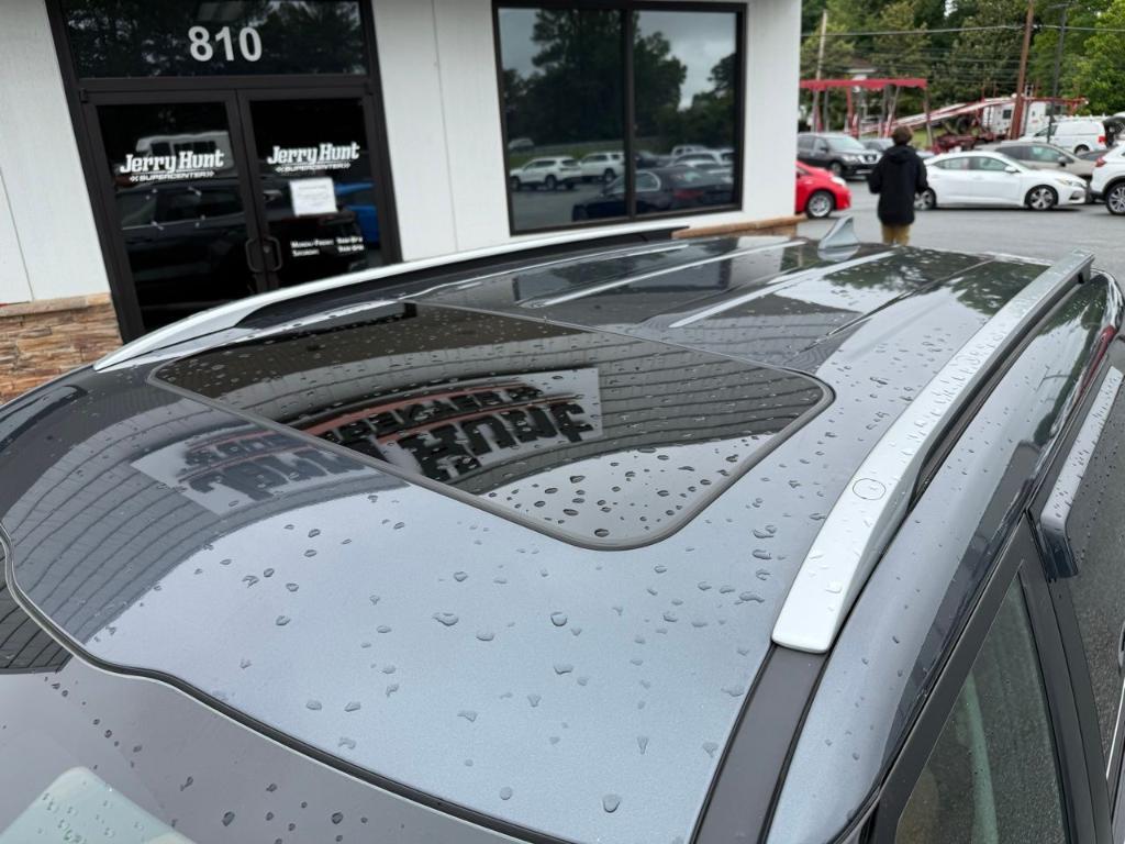 used 2024 Kia Seltos car, priced at $23,700
