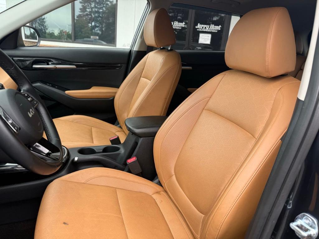 used 2024 Kia Seltos car, priced at $23,700