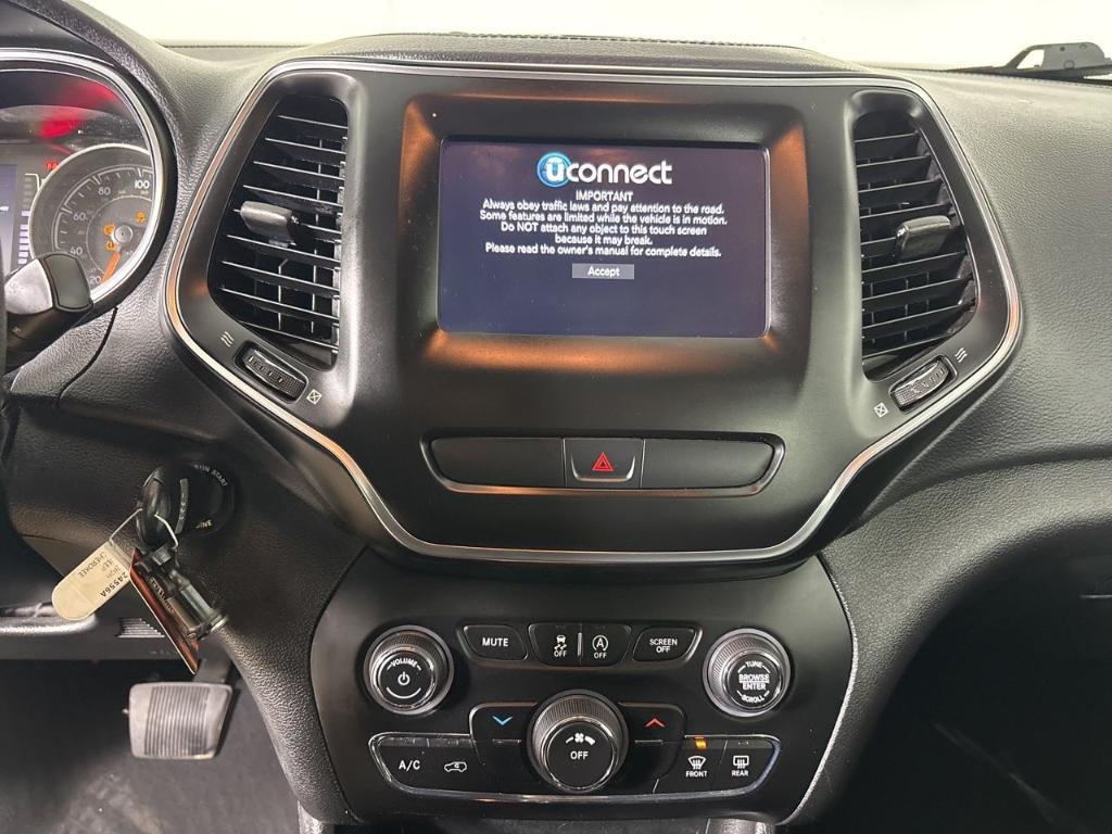 used 2020 Jeep Cherokee car, priced at $14,300