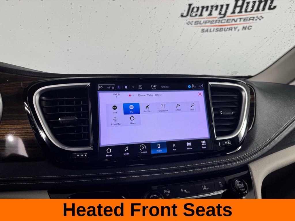 used 2022 Chrysler Pacifica Hybrid car, priced at $29,927