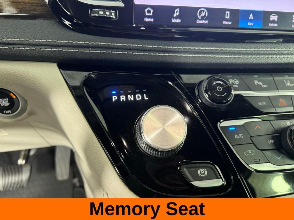 used 2022 Chrysler Pacifica Hybrid car, priced at $29,927