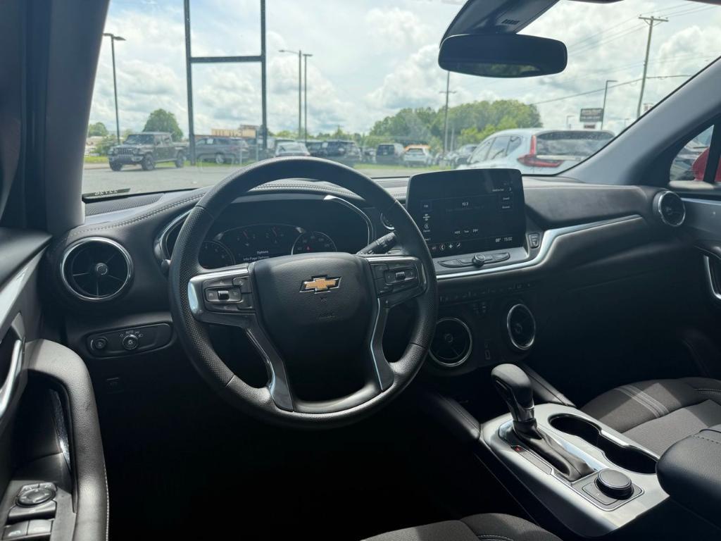 used 2024 Chevrolet Blazer car, priced at $27,900