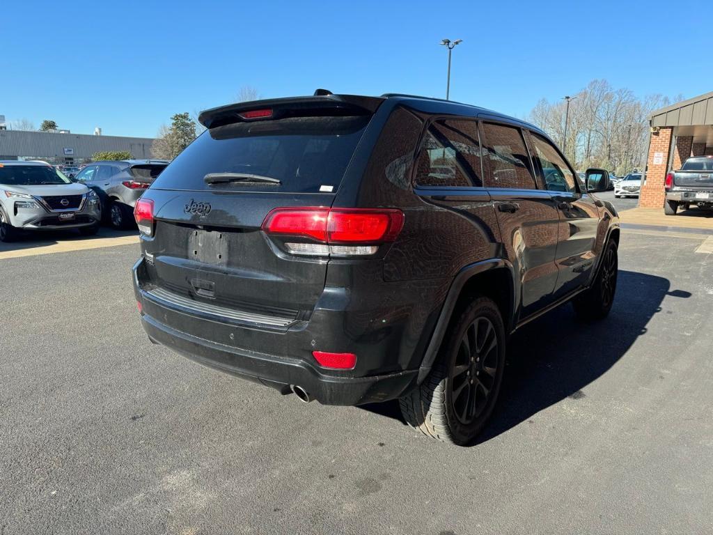 used 2018 Jeep Grand Cherokee car, priced at $15,744