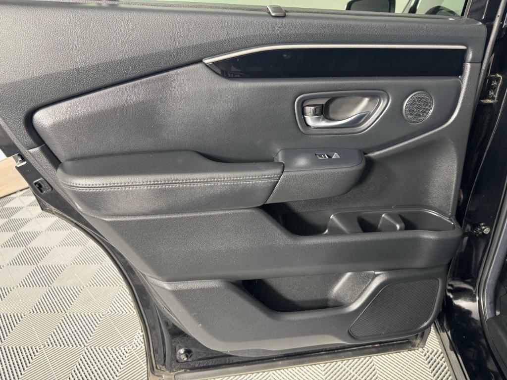 used 2024 Honda Pilot car, priced at $41,900