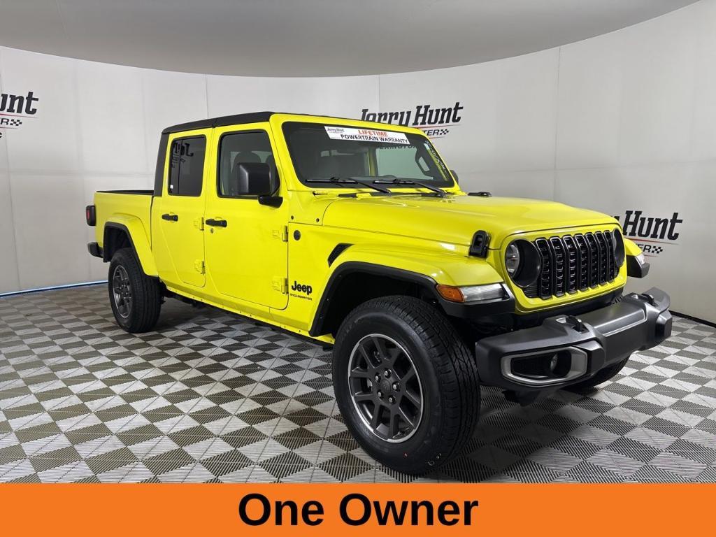 used 2024 Jeep Gladiator car, priced at $35,600