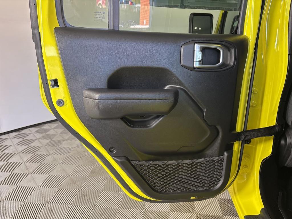 used 2024 Jeep Gladiator car, priced at $35,600