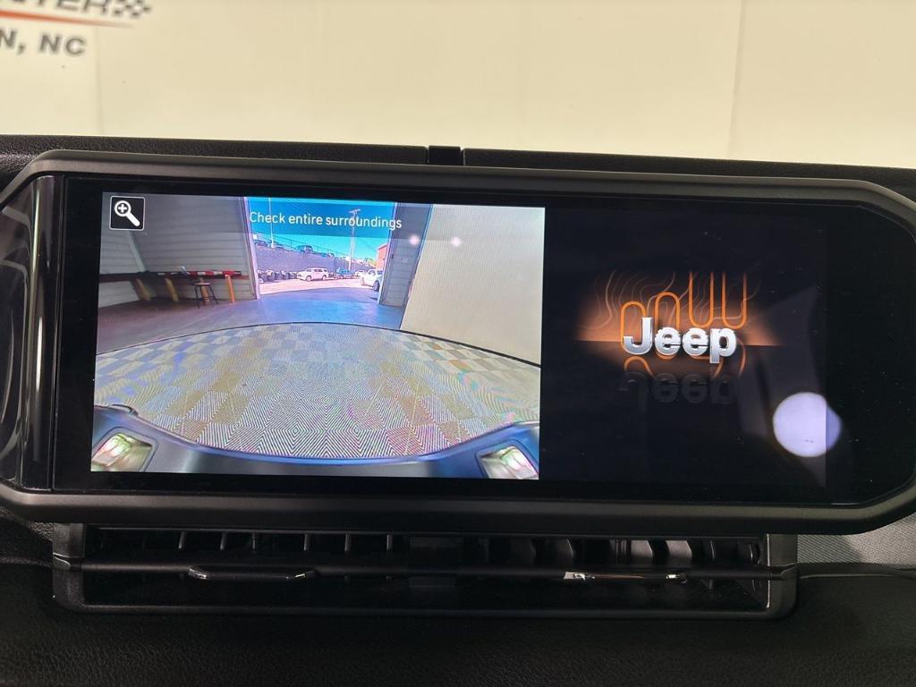 used 2024 Jeep Gladiator car, priced at $35,600