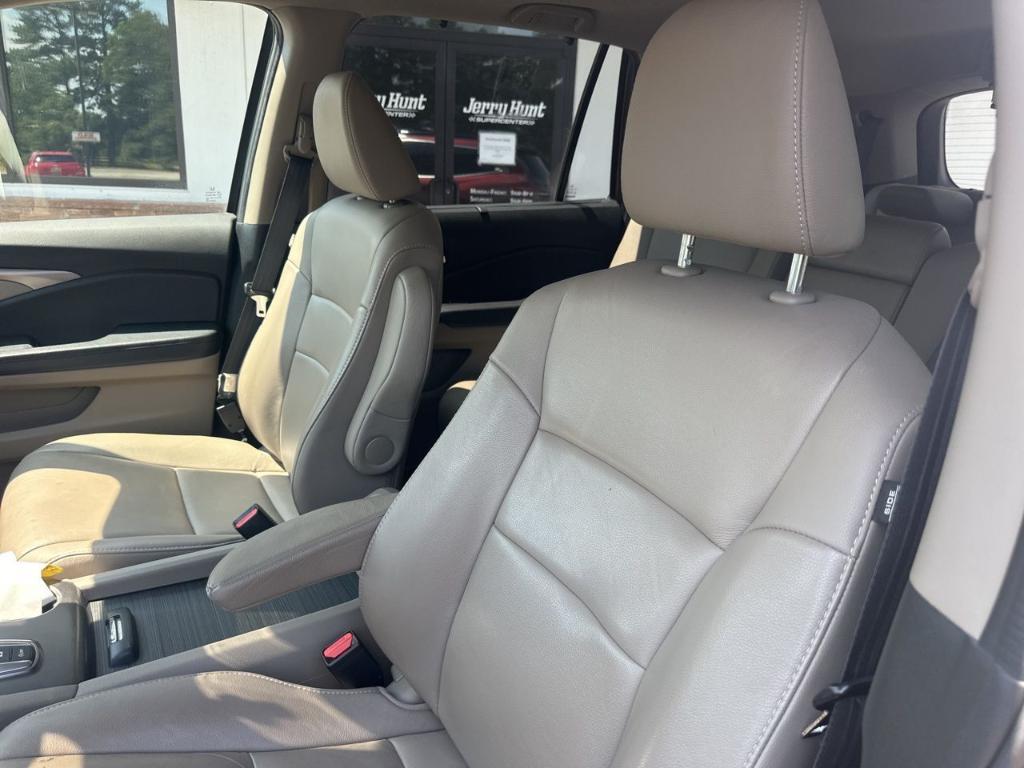 used 2022 Honda Pilot car, priced at $35,788