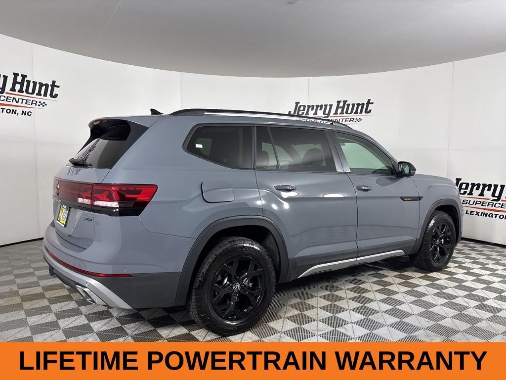 used 2025 Volkswagen Atlas car, priced at $37,499
