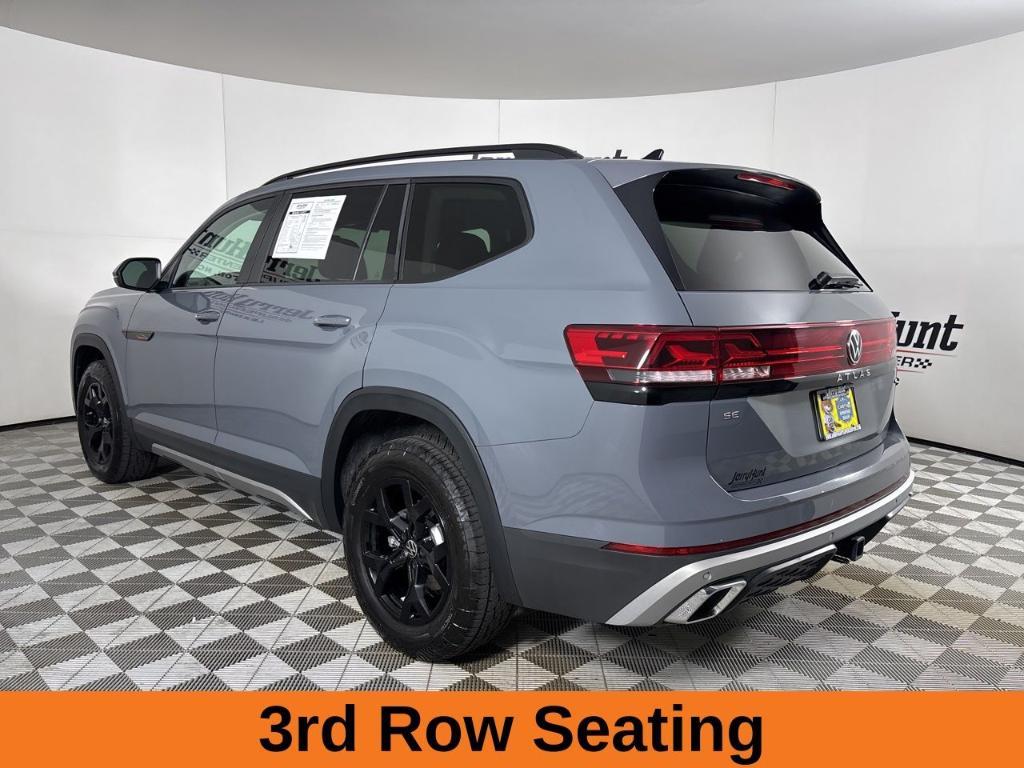 used 2025 Volkswagen Atlas car, priced at $37,499