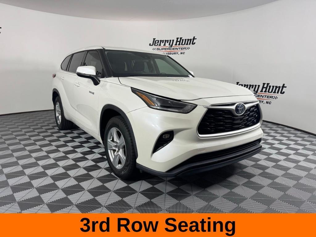 used 2021 Toyota Highlander Hybrid car, priced at $30,000