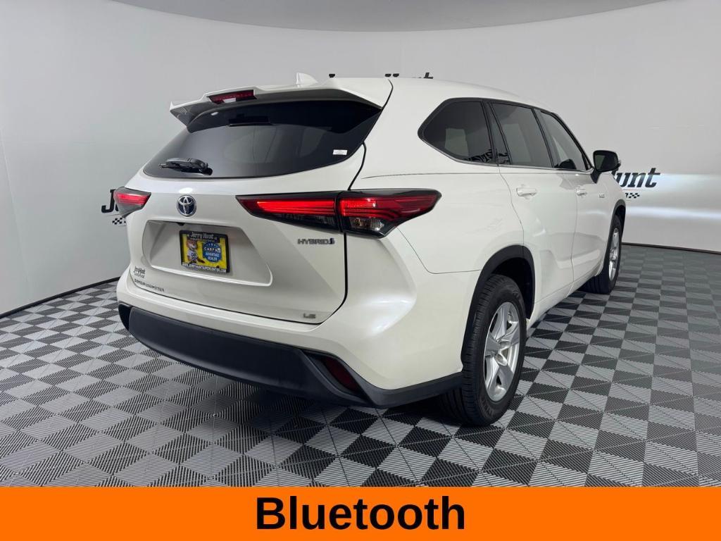 used 2021 Toyota Highlander Hybrid car, priced at $30,000