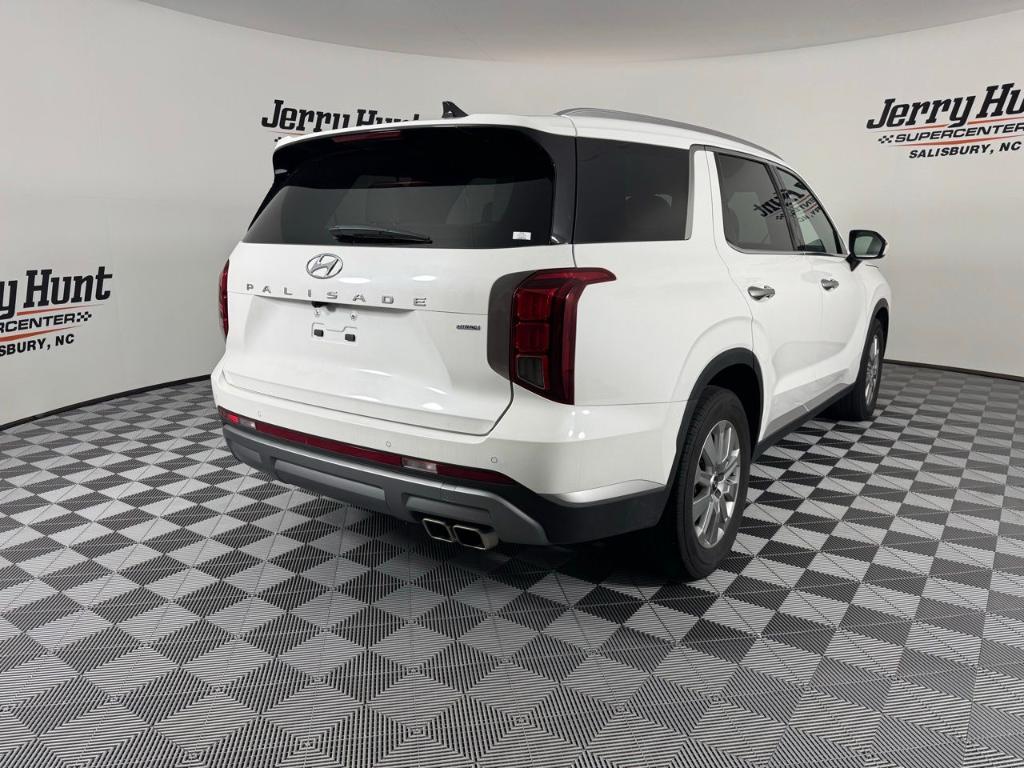 used 2024 Hyundai Palisade car, priced at $32,700