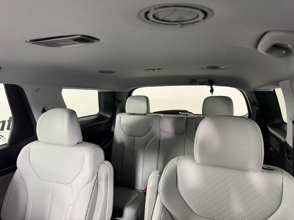used 2024 Hyundai Palisade car, priced at $32,700