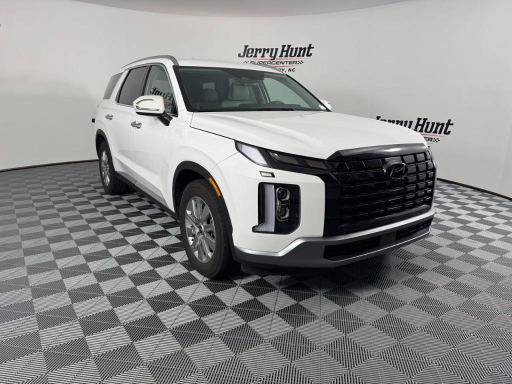 used 2024 Hyundai Palisade car, priced at $32,700