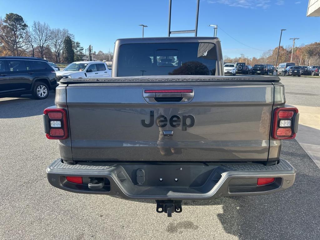 used 2021 Jeep Gladiator car, priced at $34,084