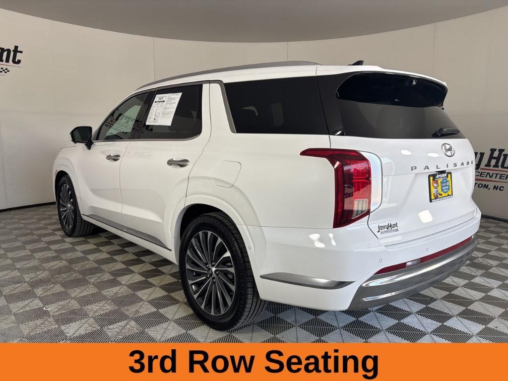 used 2023 Hyundai Palisade car, priced at $38,525