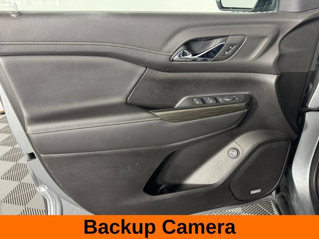 used 2023 GMC Acadia car, priced at $25,700