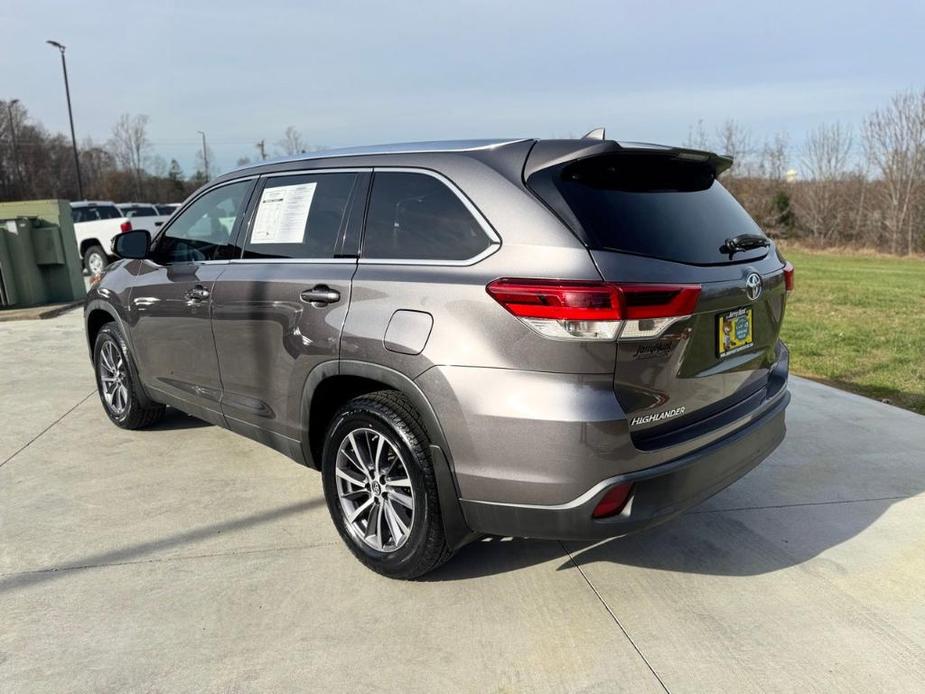 used 2019 Toyota Highlander car, priced at $29,500