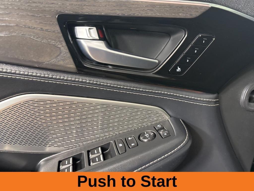 used 2022 Acura MDX car, priced at $41,600