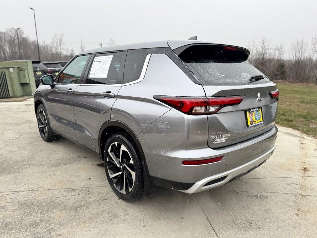 used 2023 Mitsubishi Outlander car, priced at $23,987