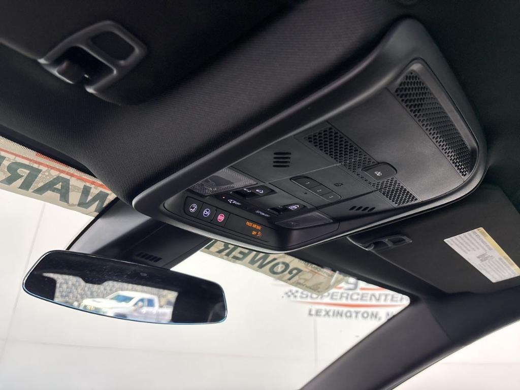 used 2025 Cadillac XT5 car, priced at $38,500