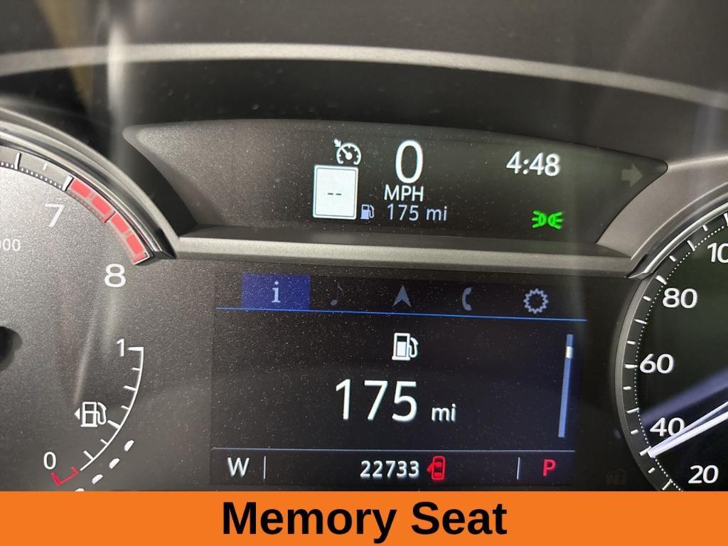 used 2025 Cadillac XT5 car, priced at $38,500