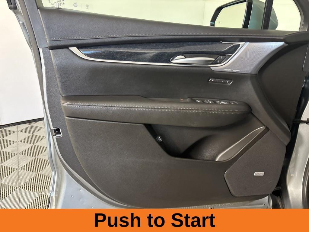 used 2025 Cadillac XT5 car, priced at $38,500