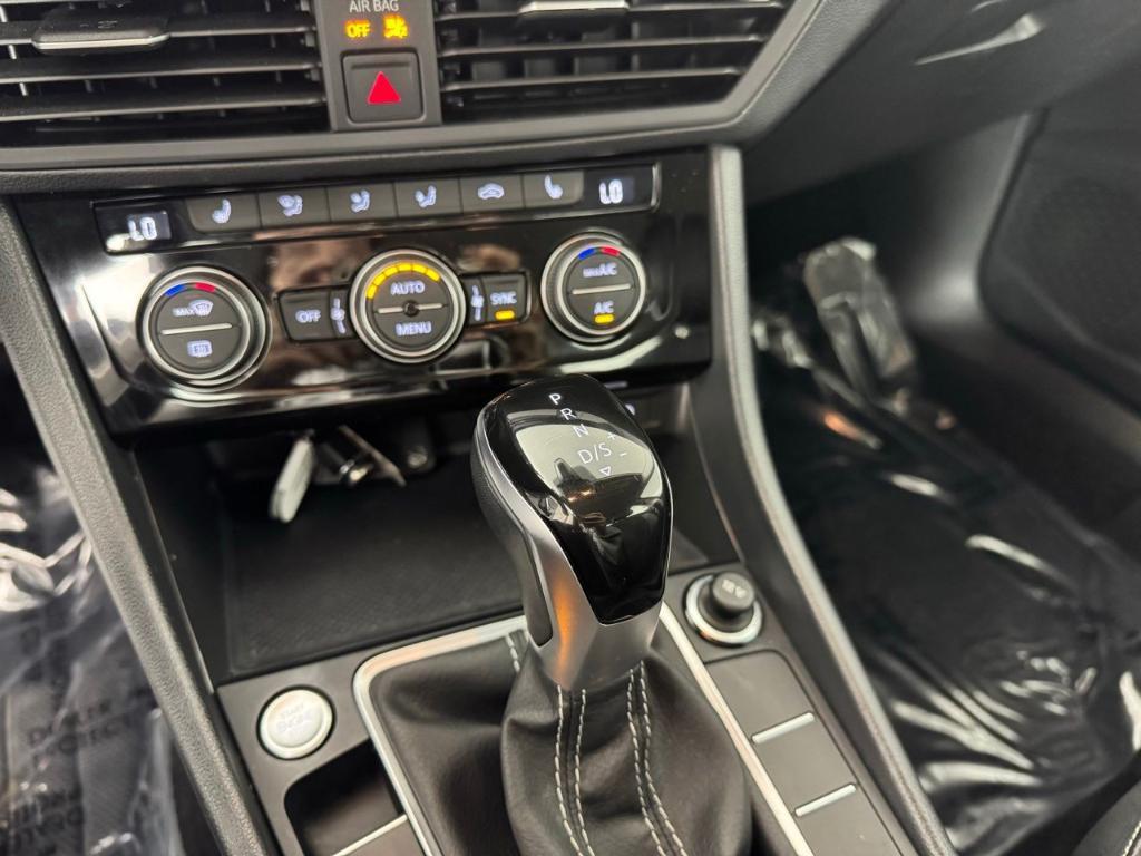 used 2024 Volkswagen Jetta car, priced at $19,600